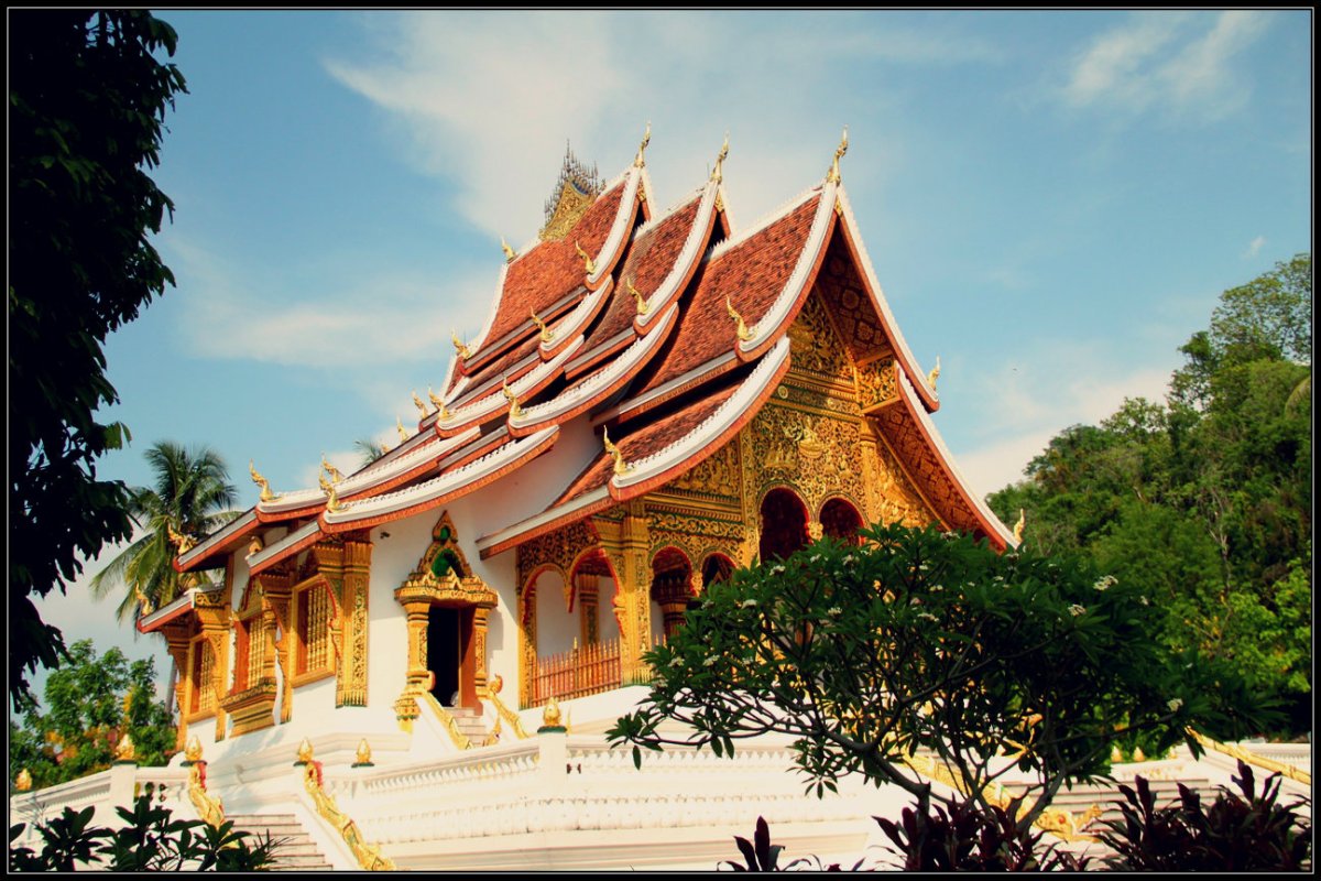 Wat Haw Pha Bang