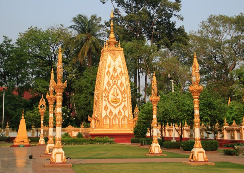 Nice inner yard of Wat Phra That Nong Bua, Ubon